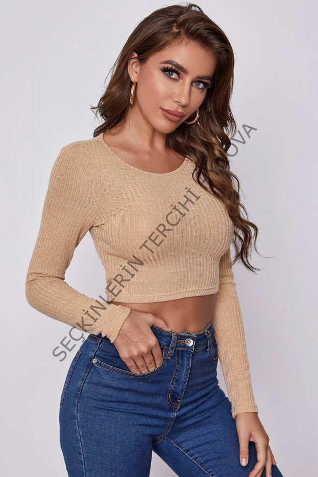 Kadın Krem Uzun Kollu Arkadan Bağlamalı Bluz – Şık, Rahat ve Kolay Kombinlenebilir