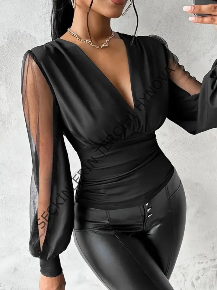 Kadın Uzun Yırtmaç Tül Detaylı Derin V Yakalı Sandy Bluz