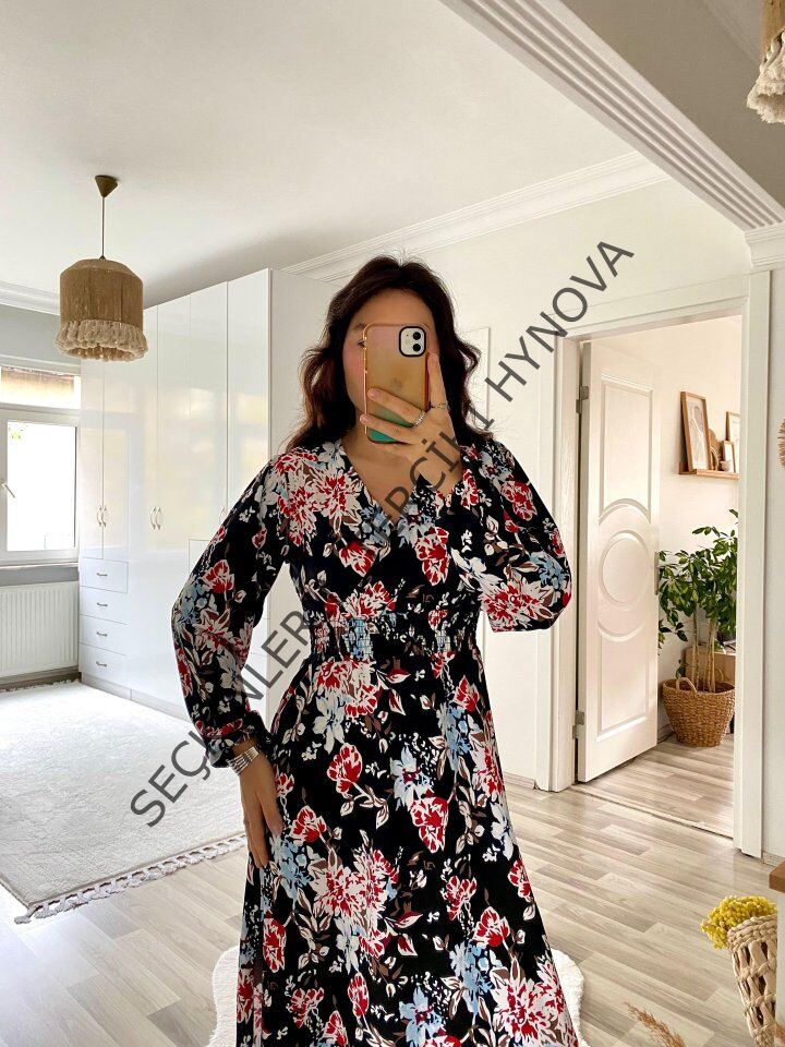 Kadın Uzun Kollu Kruvaze Yaka Beli Lastikli Yandan Yırtmaçlı Desenli Dalgıç Elbise