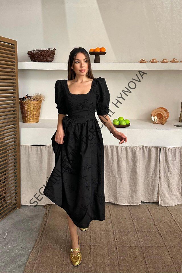 Siyah Balon Kollu Brode Elbise