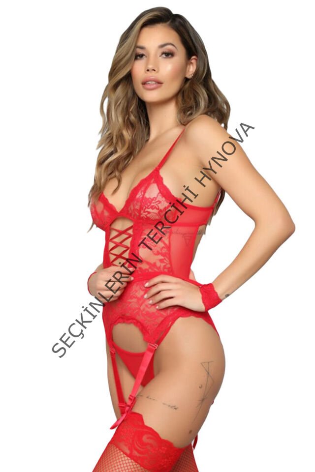 Kadın Kırmızı Kelepçeli Dantel Jartiyer Takım – Modern, Konforlu ve Günlük Kombinlere Uygun