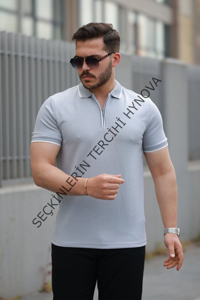 Erkek Fermuar Yakalı çizgi Detaylı Kısa Kollu Tişört
