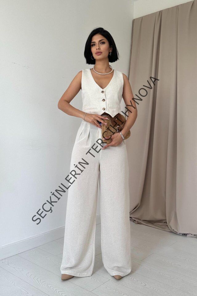 Bej Önü Düğmeli Yelek Ve Pantolon Takım