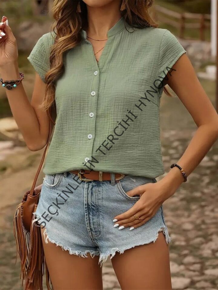 Kadın Kısa Kollu V Yakalı önden Düğmeli Müslim Gömlek