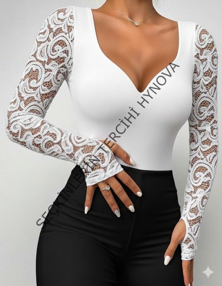 Kadın Uzun Kollu Dantelli Dekolte Detaylı Dalgıç Bluz