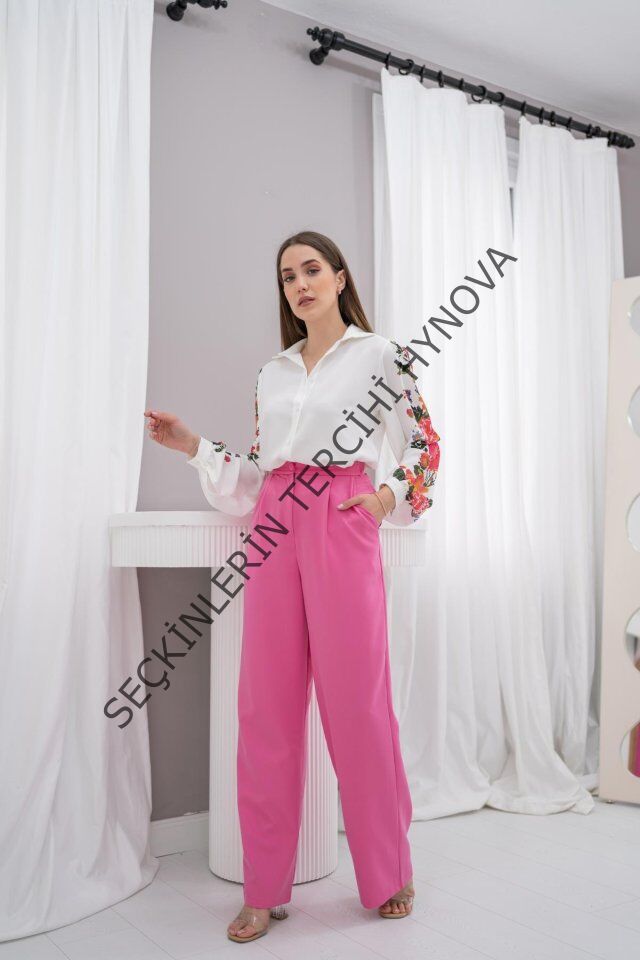 Beyaz Kolu Çiçekli Gömlek