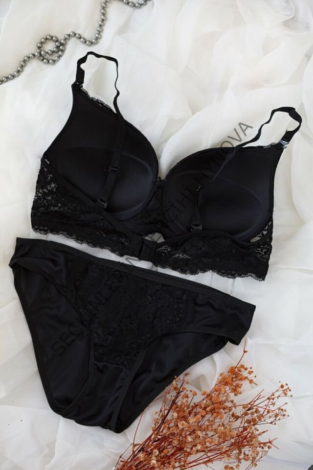 Kadın Siyah Dolgulu Dantel Sütyen Ve Külot Takım – Modern, Konforlu ve Günlük Kombinlere Uygun