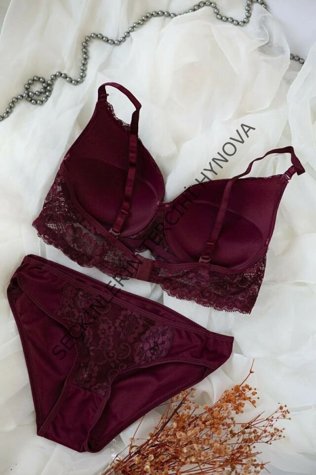 Kadın Bordo Dolgulu Dantel Sütyen Ve Külot Takım – Modern, Konforlu ve Günlük Kombinlere Uygun