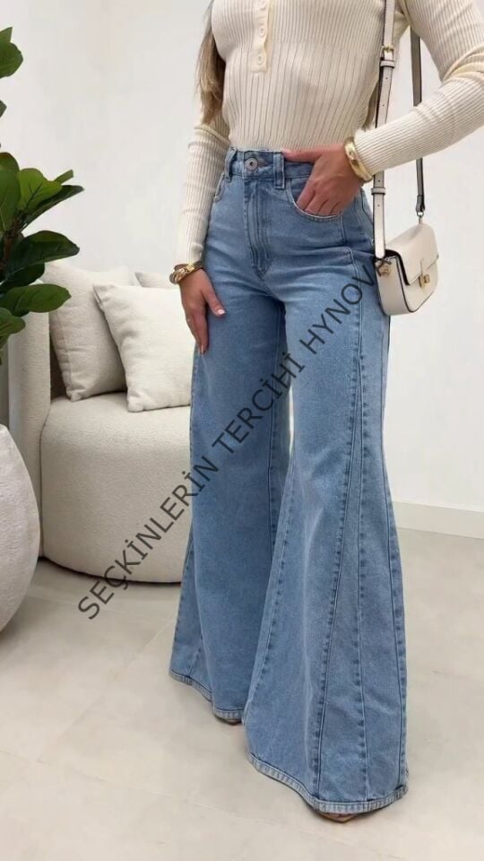 Kadın Yüksek Bel Paçaya Doğru Geniş Kesimli Kot Pantolon