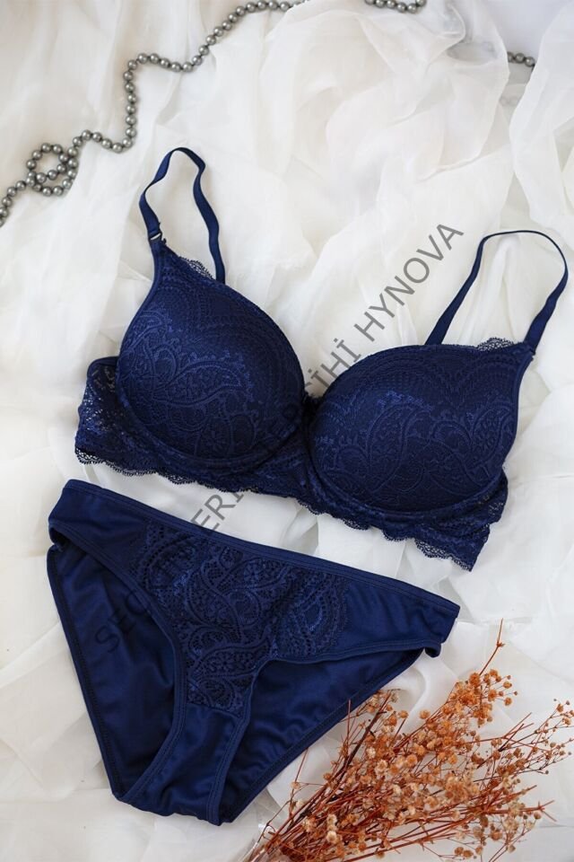 Kadın Lacivert Dolgulu Dantel Sütyen Ve Külot Takım – Modern, Konforlu ve Günlük Kombinlere Uygun