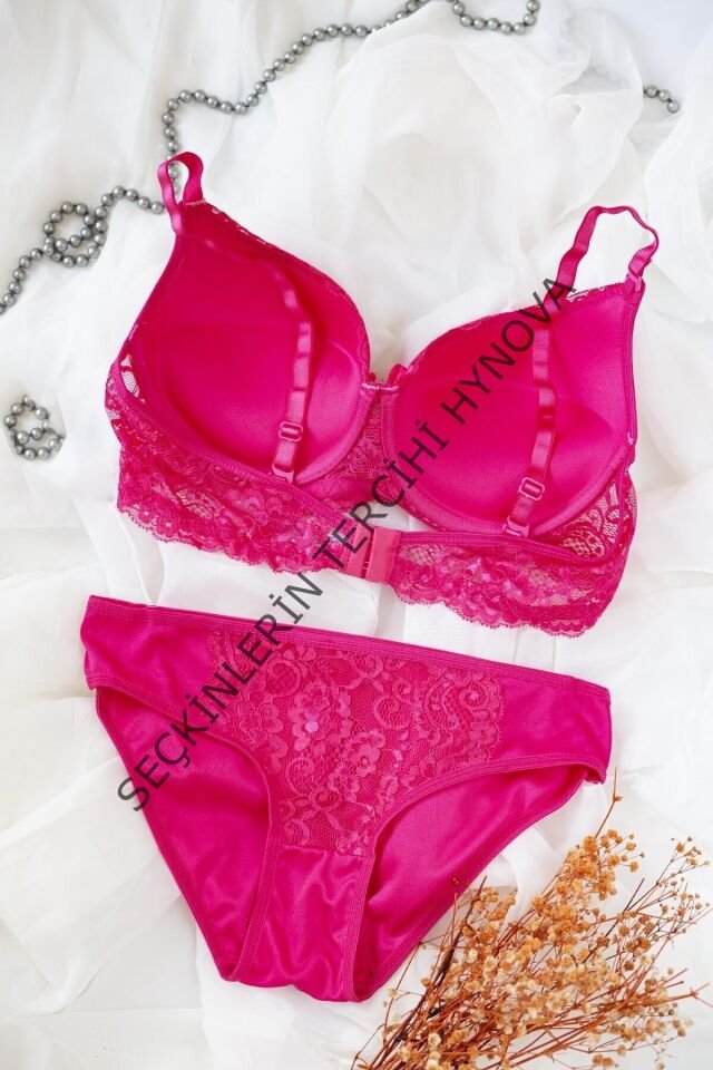 Kadın Fuşya Dolgulu Dantel Sütyen Ve Külot Takım – Modern, Konforlu ve Günlük Kombinlere Uygun