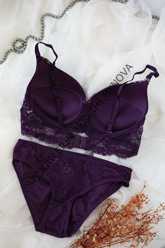 Kadın Mor Dolgulu Dantel Sütyen Ve Külot Takım – Modern, Konforlu ve Günlük Kombinlere Uygun