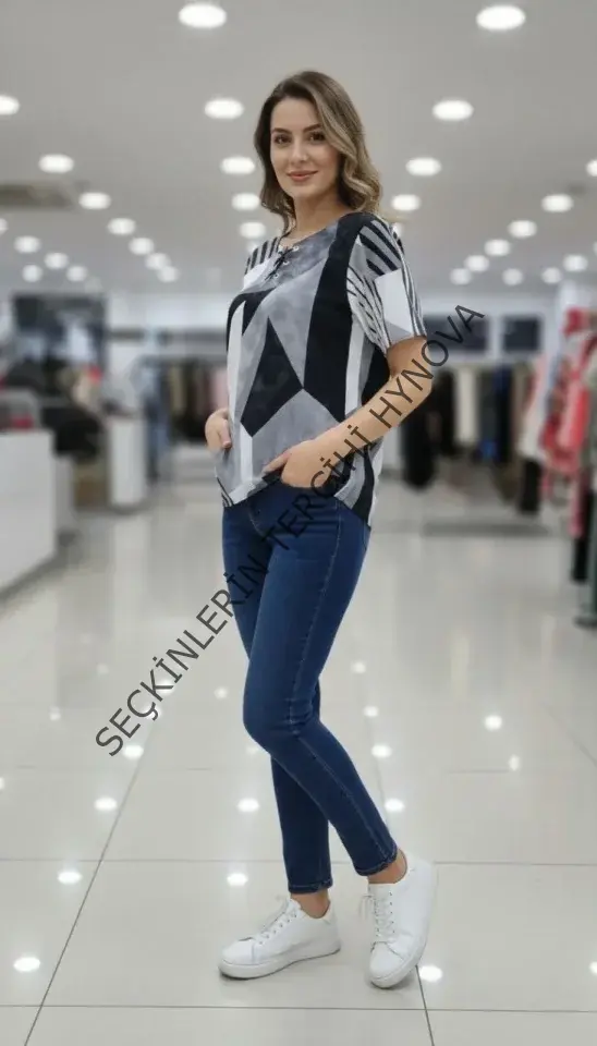 Desenli Püsküllü Viskon Bluz Bebe Yaka Kısa Kollu Big Size Rahat Kesim - Desenli