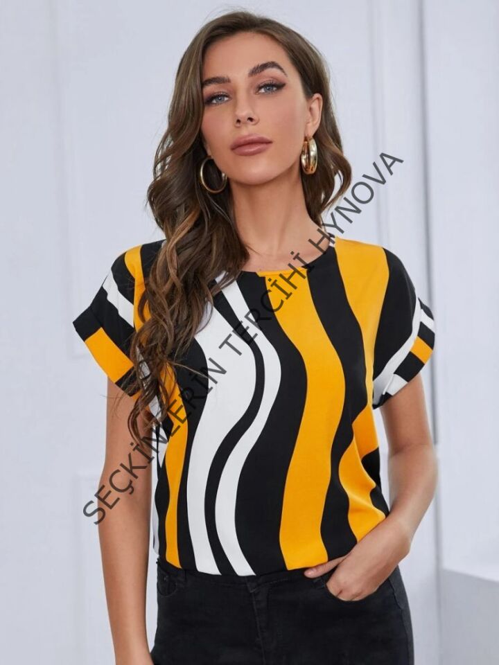 Kadın Kısa Yarasa Kol Bisiklet Yaka Süprem Bluz