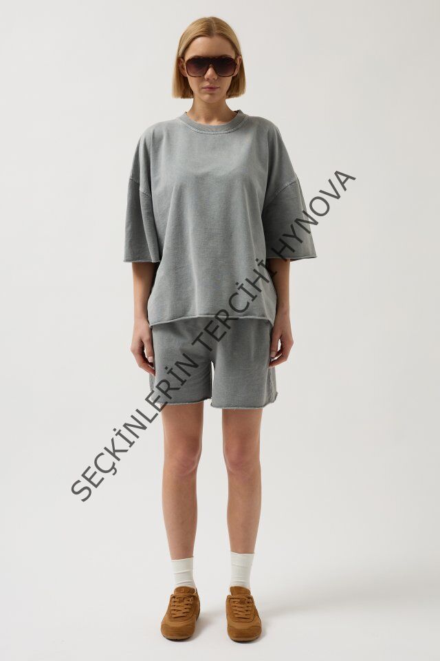 Oversize Lazer Kesim Bisiklet Yaka T-Shirt