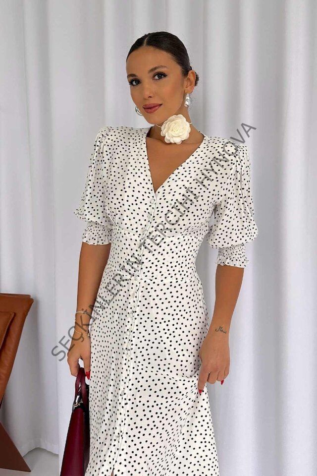 Beyaz Arka Ve Bel Ucu Gipeli Elbise