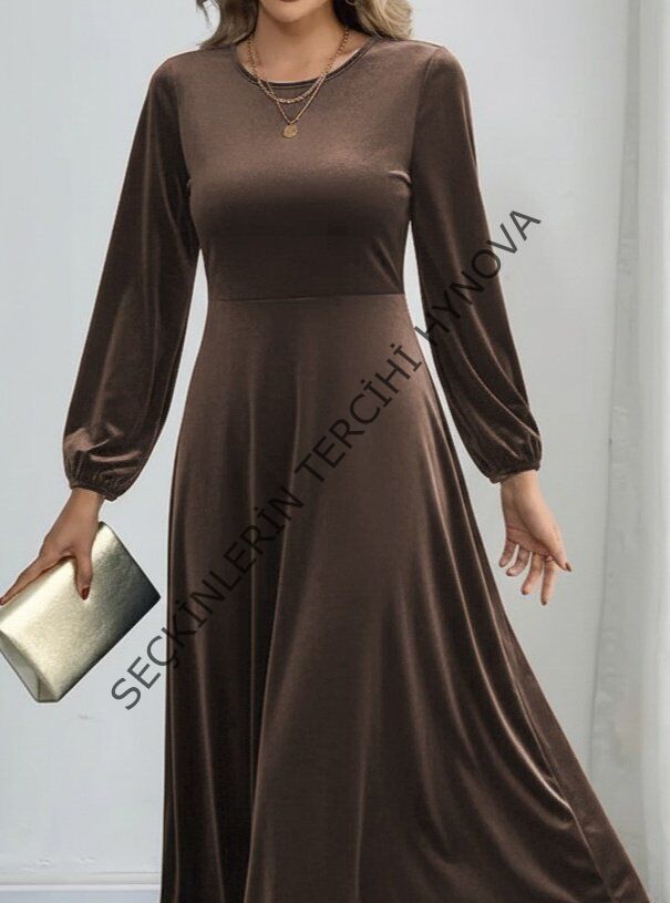 Kadın Uzun Kollu Bisiklet Yaka Midi Kadife Elbise