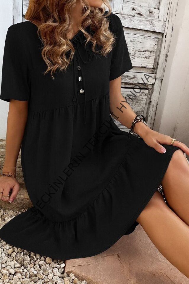 Kadın Kısa Kollu Yakası Bağcıklı önden Düğmeli Fırfır Desenli Süprem Elbise