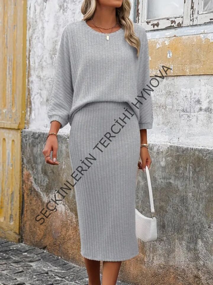 Kadın Uzun Kollu Yuvarlak Yakalı şardonlu Kaşkorse Bluz Ve Etek Ikili Takım