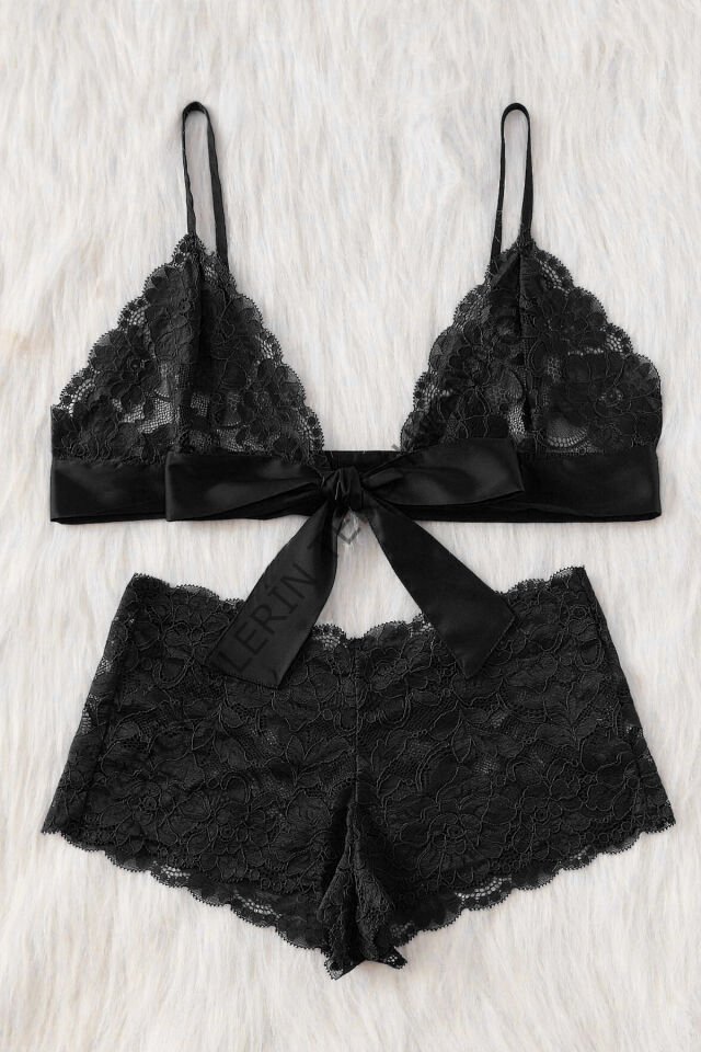 Kadın Siyah Dantelli & Kurdelalı Sütyen Külot Takımı