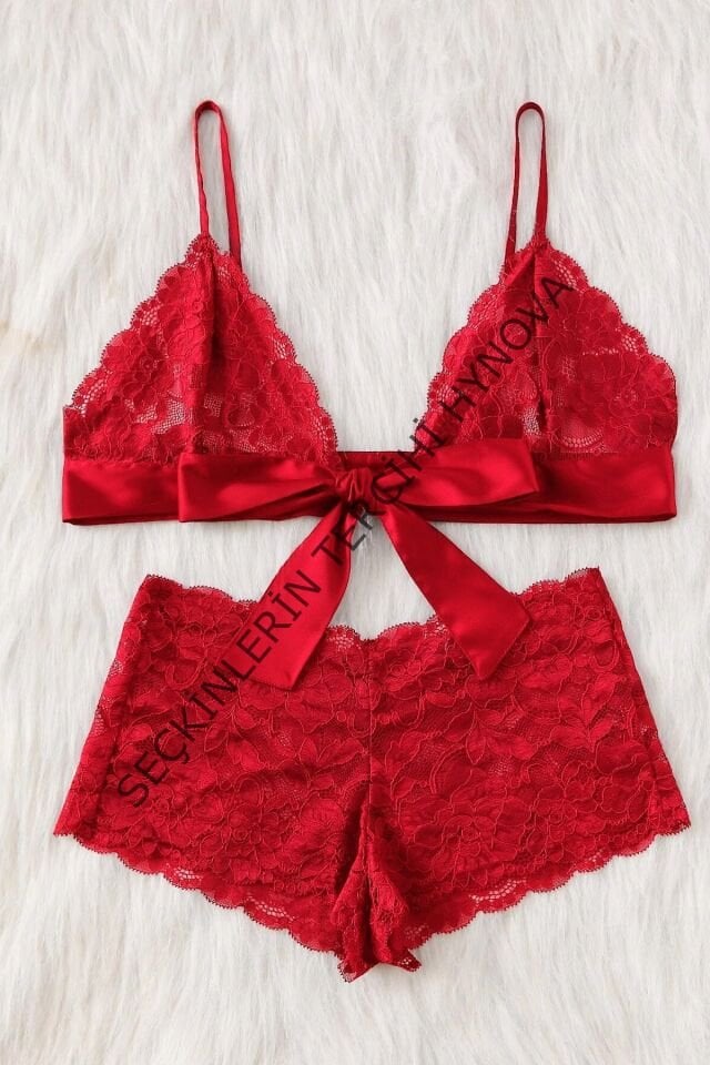 Kadın Kırmızı Dantelli & Kurdelalı Sütyen Külot Takımı – Modern, Konforlu ve Günlük Kombinlere Uygun