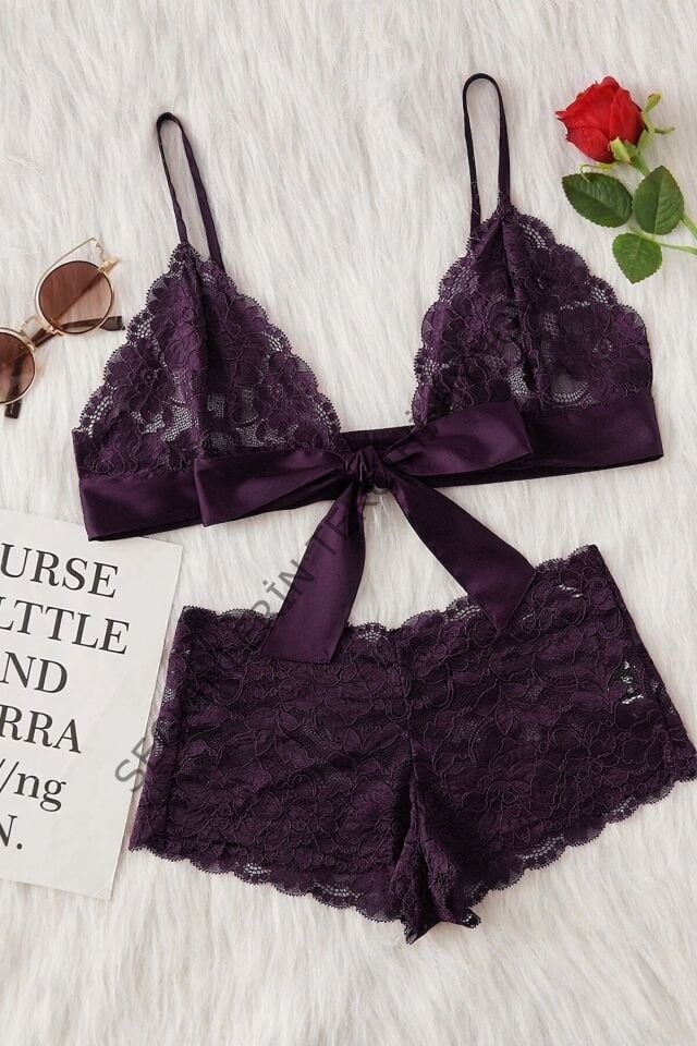 Kadın Mor Dantelli & Kurdelalı Sütyen Külot Takımı – Modern, Konforlu ve Günlük Kombinlere Uygun