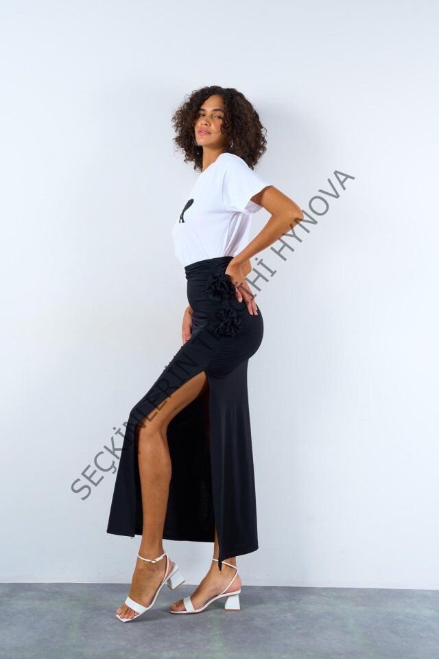 Yandan Büzgülü Güllü Etek - Siyah