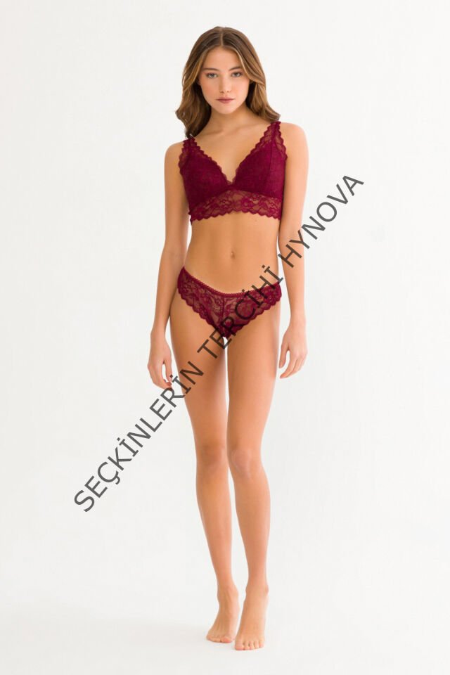Kadın Bordo Dantelli Büstiyer Sütyen Külot Takımı – Modern, Konforlu ve Günlük Kombinlere Uygun