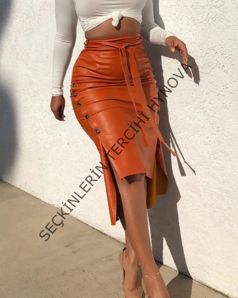 Kadın Yüksek Bel Kuşaklı Yanlardan Düğmeli Mini Deri Etek