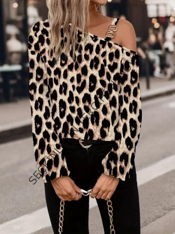Kadın Uzun Kollu Tek Omuzu Açık Tokalı Leopar Desenli Modal Bluz