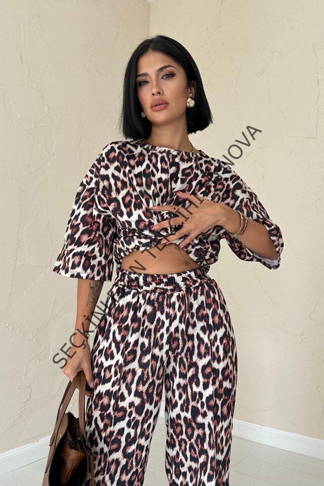 Leopar T-Shirt Ve Pantolon Takım