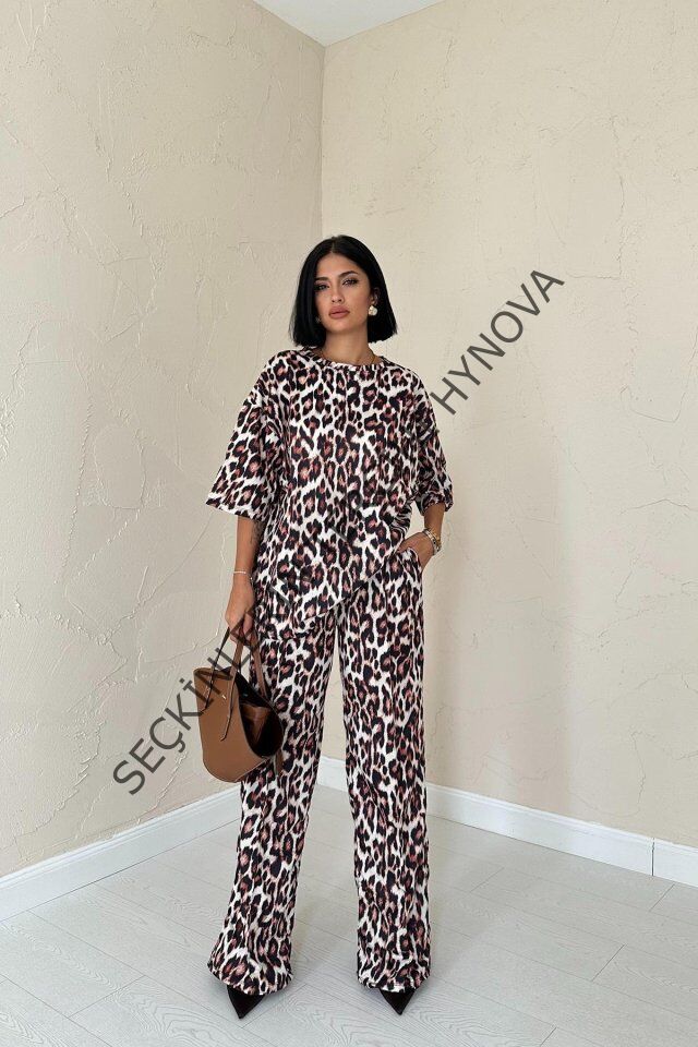 Leopar T-Shirt Ve Pantolon Takım