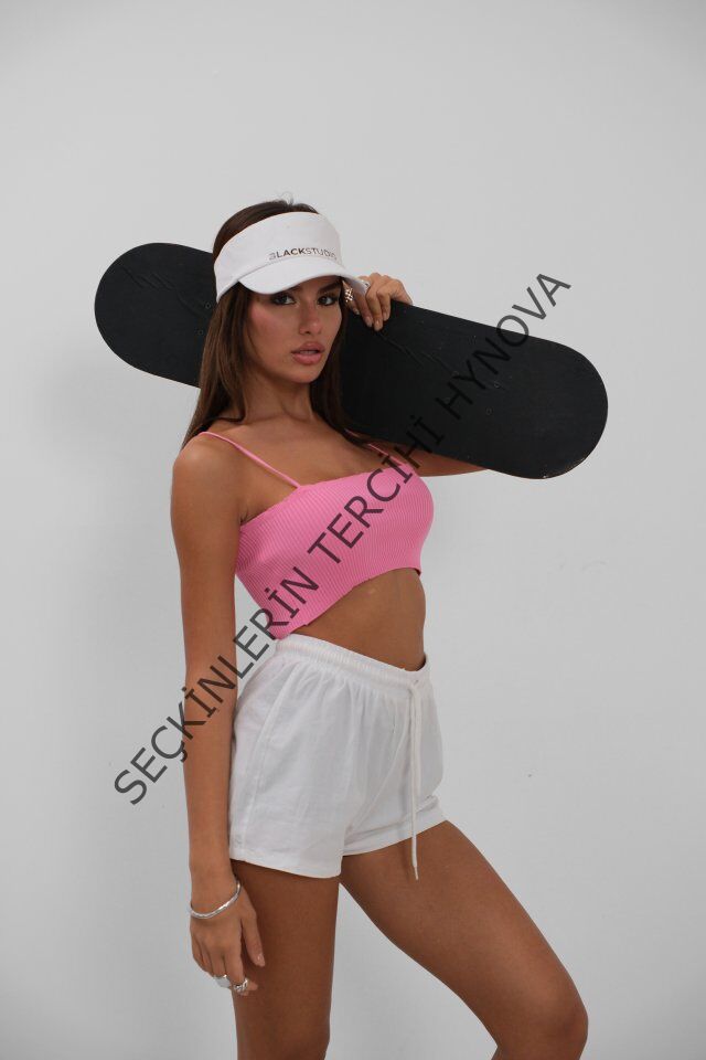 İnce Askılı Crop Top