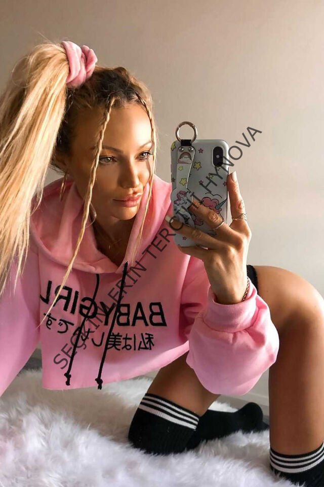 Kadın Siyah Dantel Tanga Külot – Modern ve Şık Tasarım