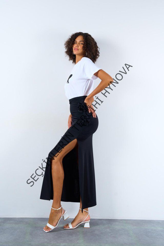 Yandan Büzgülü Güllü Etek - Siyah