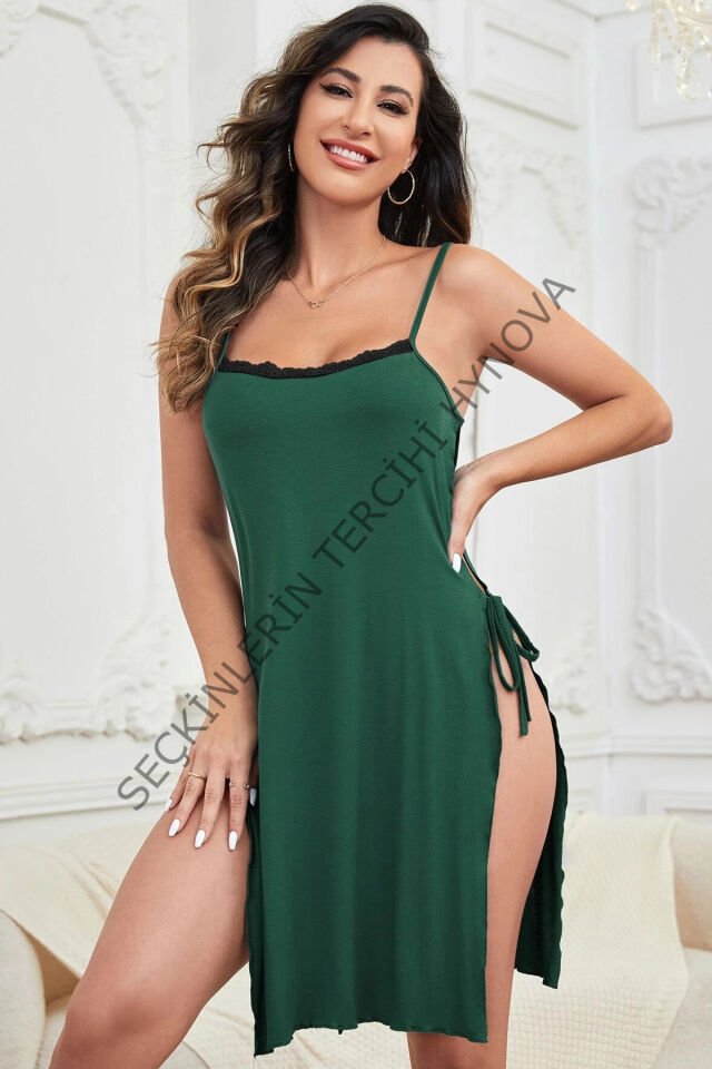 Kadın Yeşil Cut Out Detaylı Yırtmaçlı Sexy Gecelik – Modern ve Şık Tasarım