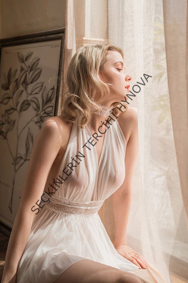 Kadın Beyaz Sırtı Açık Beli Dantelli Gecelik  Takım