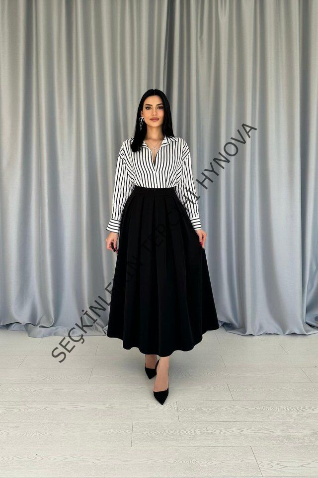 Siyah Uzun Pileli Etek