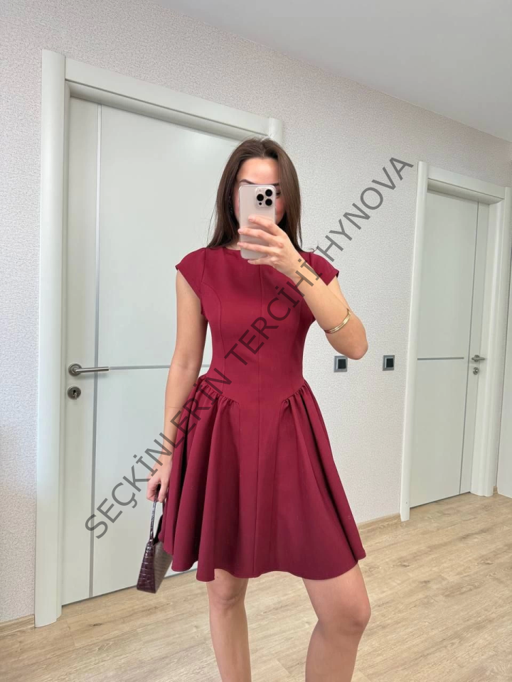 Sırt Dekolteli Çan Detaylı Mini Elbise - Bordo
