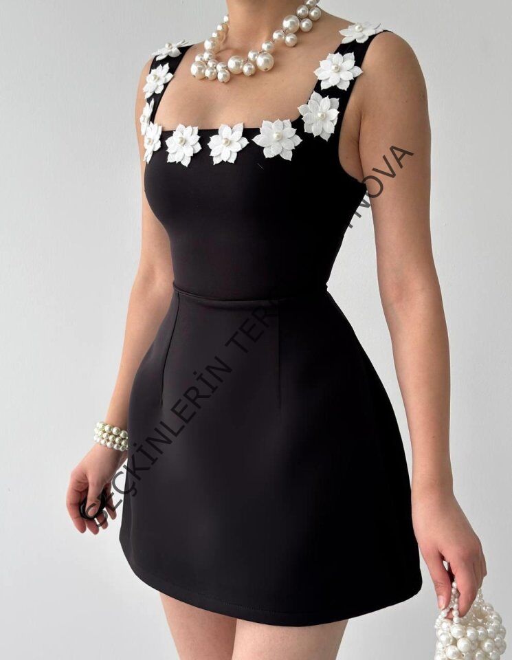 Alyosa Çiçek Detaylı Elbise