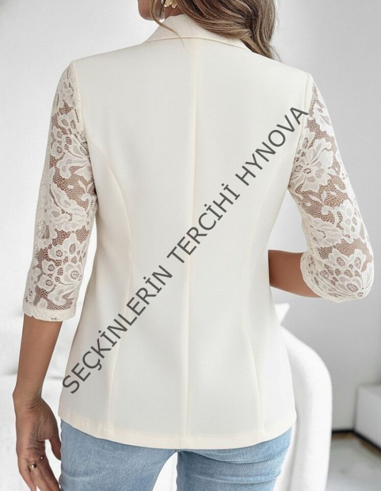 Kadın Uzun Kollu Truvakar Kol önden Düğmeli Cepli Dantelli Atlas Ceket