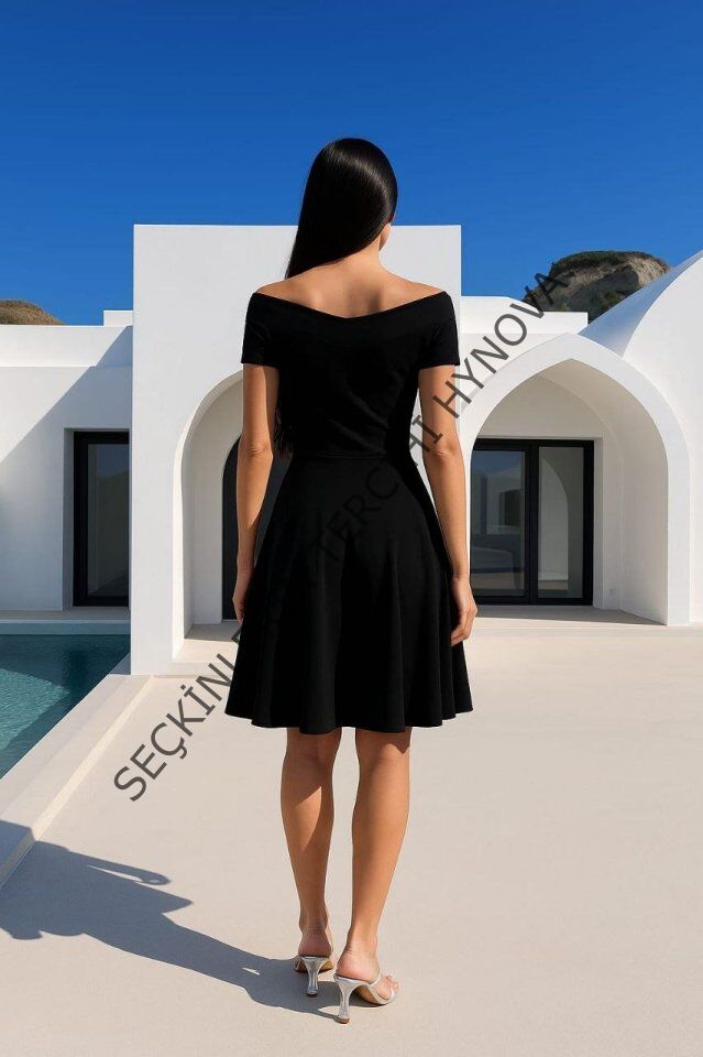 Kadın Madonna Yaka Pliseli Scuba Krep Kumaş Diz üstü Elbise