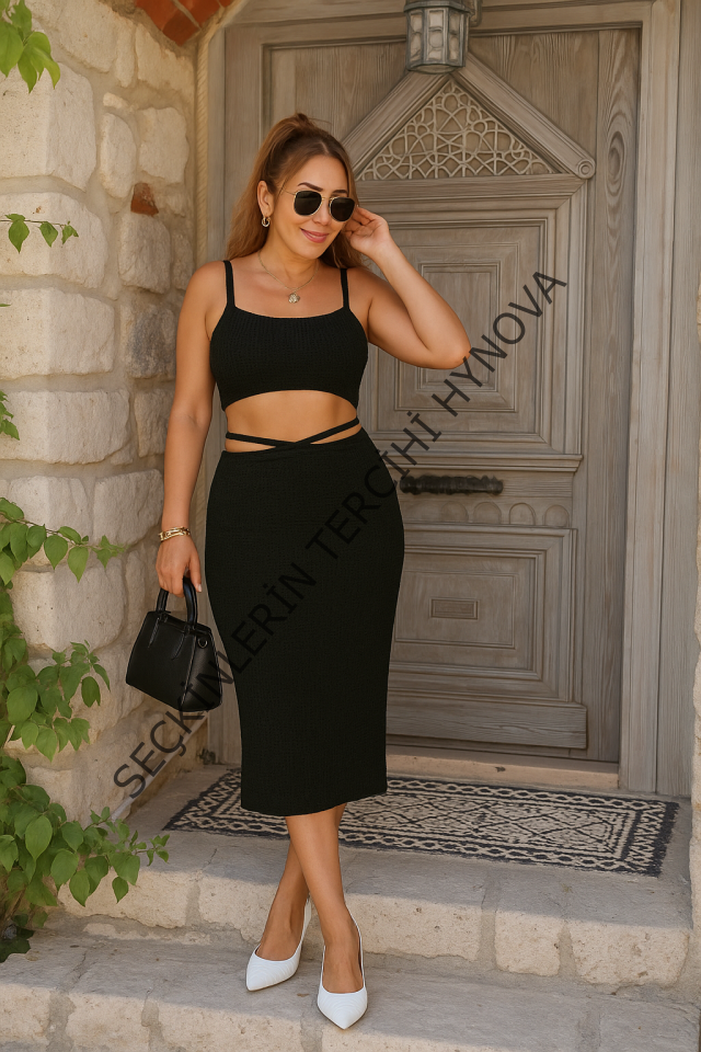 Kadın Askılı Crop Bel Detaylı Derin Yırtmaçlı Etek Triko Ikili Takım