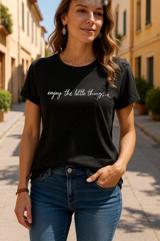 Kadın Kısa Kollu önü Yazı Baskılı Basic Süprem Bluz