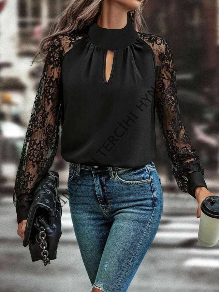 Kadın Uzun Kollu Göğüs Pencere Detay Yaka Boğazlı Kolları Tüllü Sandy Bluz