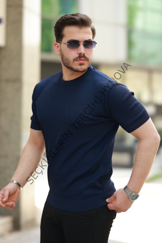 Erkek Bisiklet Yaka Jakarlı Kısa Kollu Tshirt