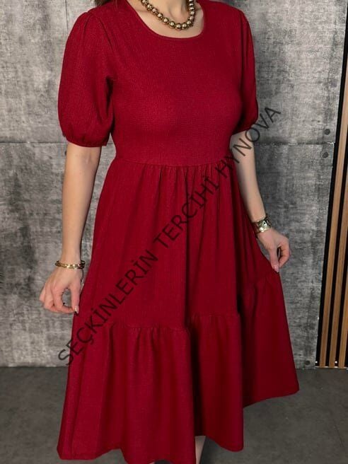 Kadın Kısa Kollu Yakası Açık Katlı Bürümcük Balon Elbise