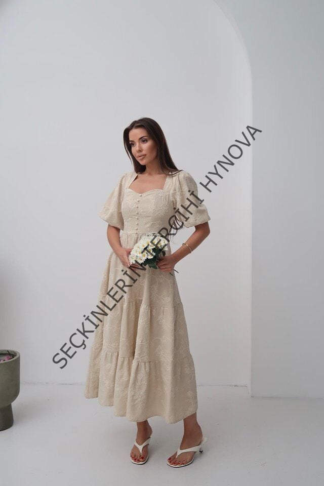 Bej Süs Düğmeli Balon Kollu Elbise