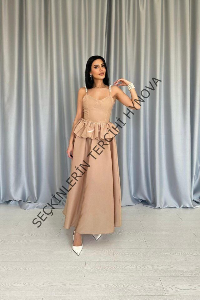 Camel Beli Büzgülü İnci Askılı Uzun Elbise