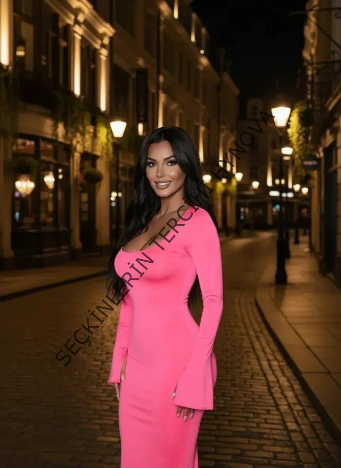 Kadın Uzun Kollu Kare Yaka Volanlı Manşet Detay Maxi Boy Elbise